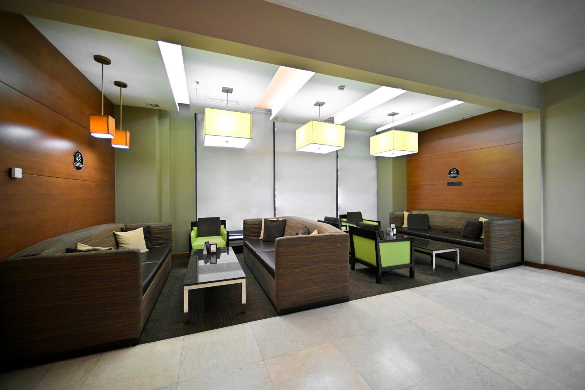 Yerevan Place Hotel ภายนอก รูปภาพ