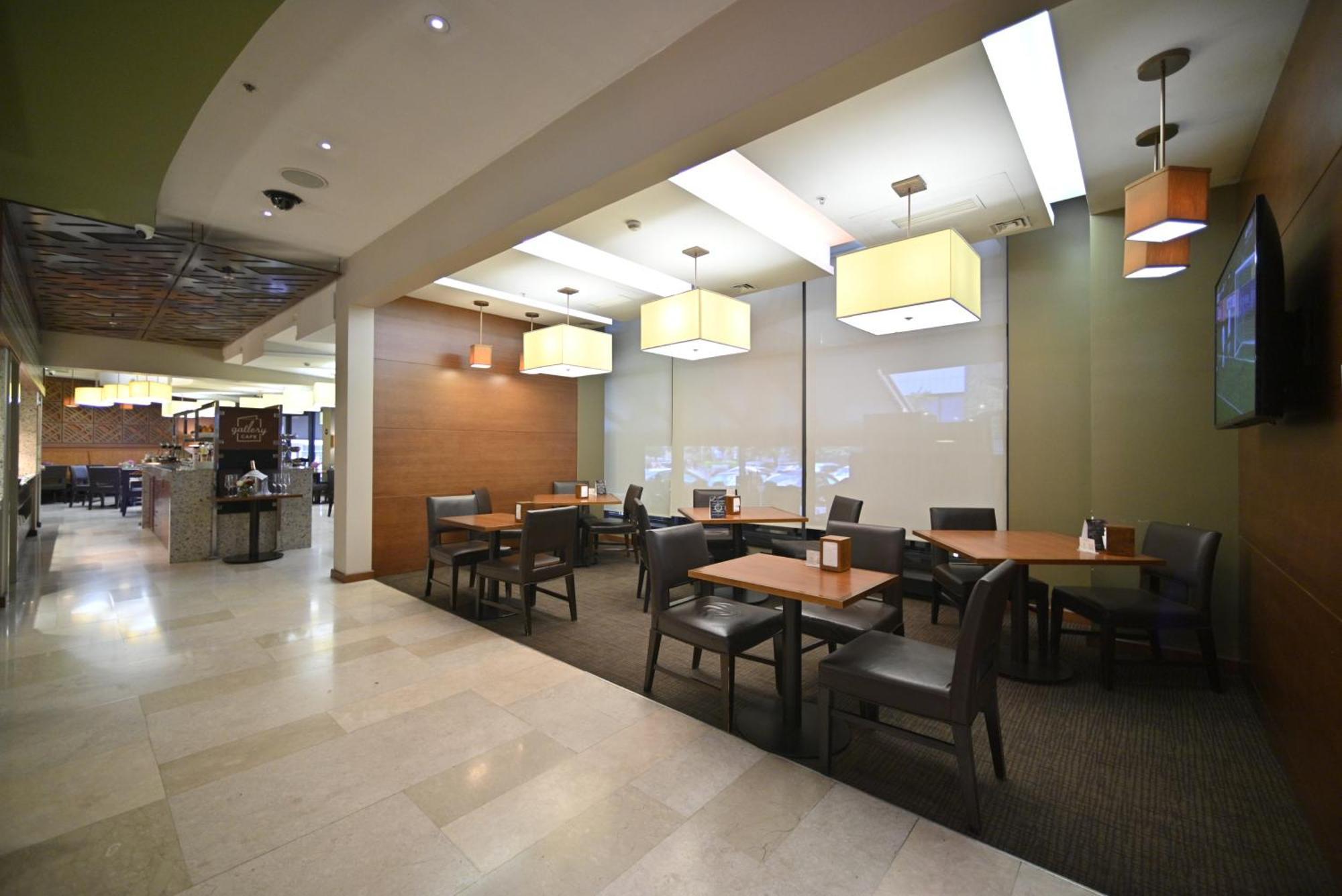 Yerevan Place Hotel ภายนอก รูปภาพ