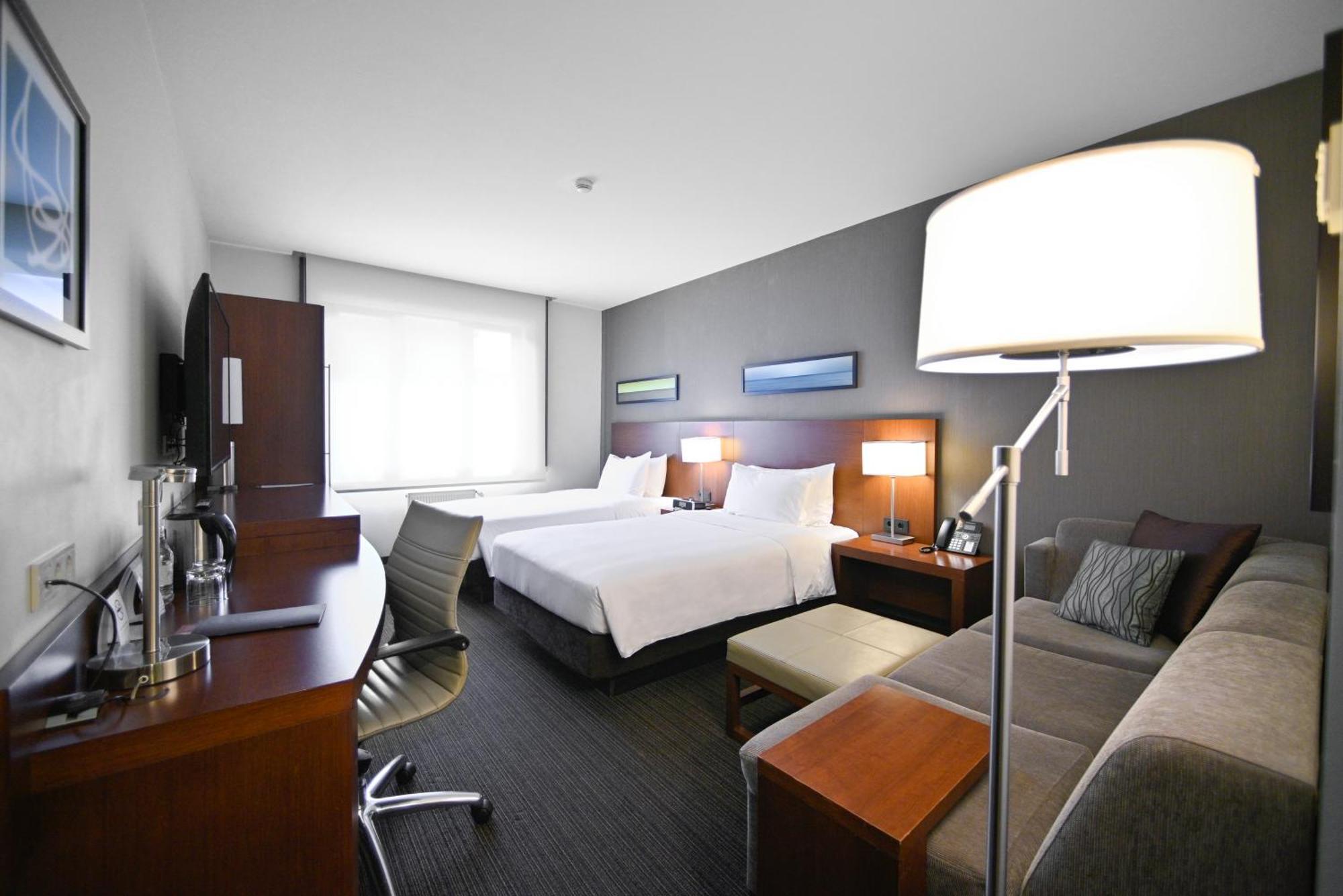 Yerevan Place Hotel ภายนอก รูปภาพ